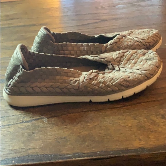 Bobs by Skechers with memory foam & arch support - Picture 4 of 8